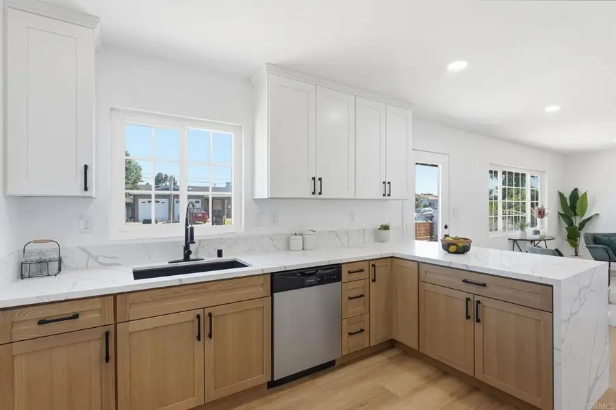 702 4 Oaklawn Avenue, Chula Vista, CA 91910 - #2