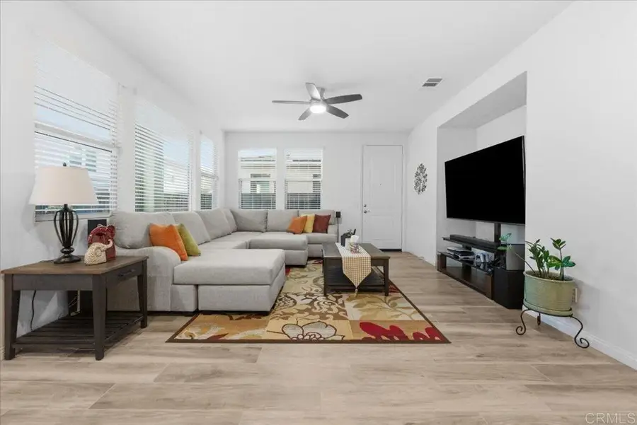 1184 Calle Oroblanco #3, Chula Vista, CA 91913 - Image #3