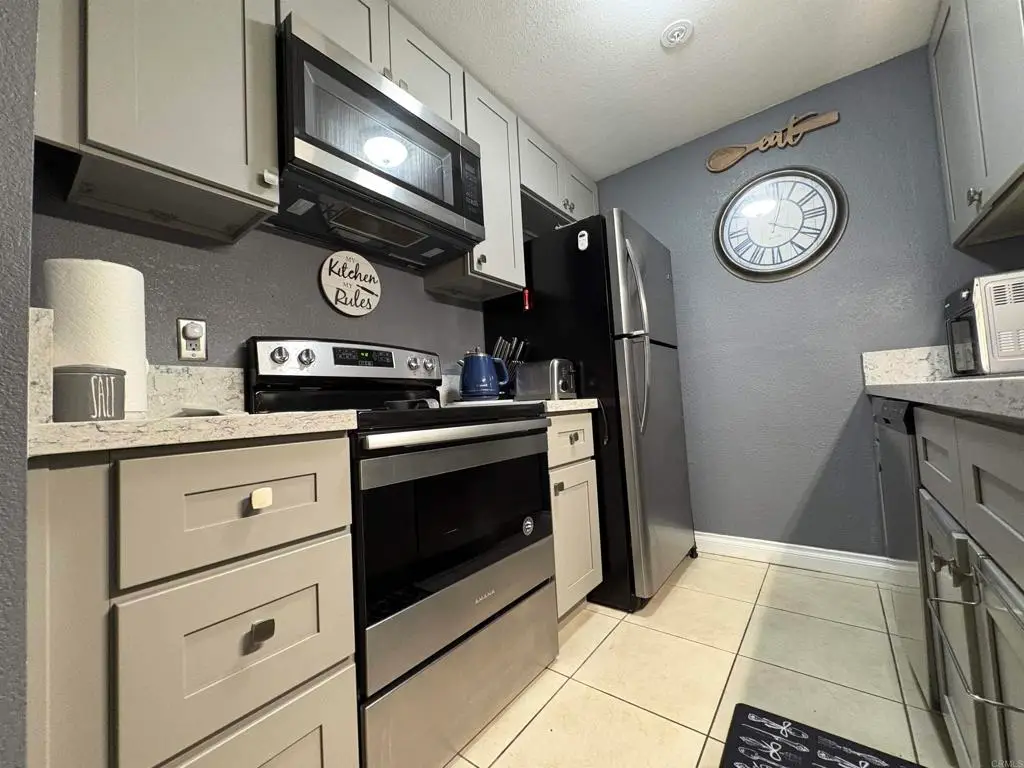 4041 Oakcrest Dr #108, San Diego, CA 92105 - #1