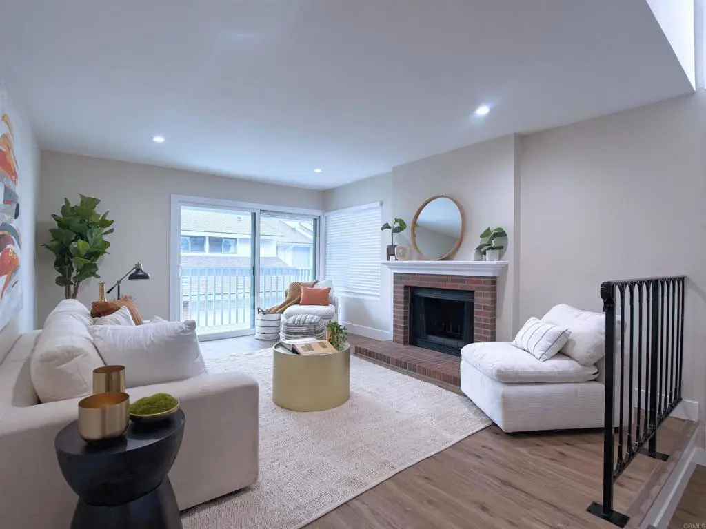 3274 Caminito Ameca, La Jolla, CA 92037 - #1