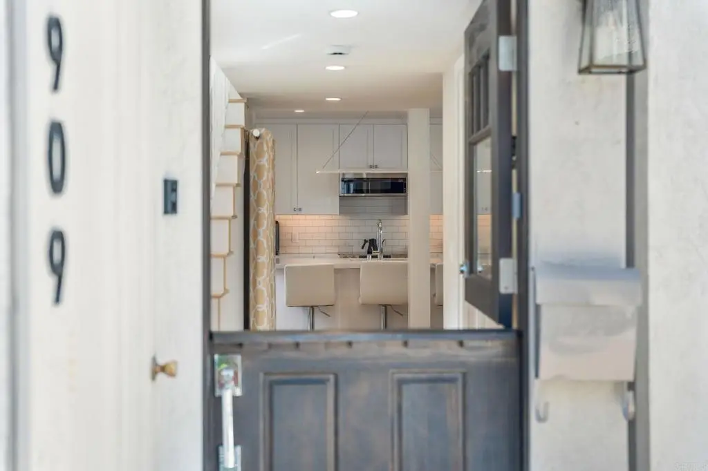 909 Olive Avenue, Coronado, CA 92118 - #1