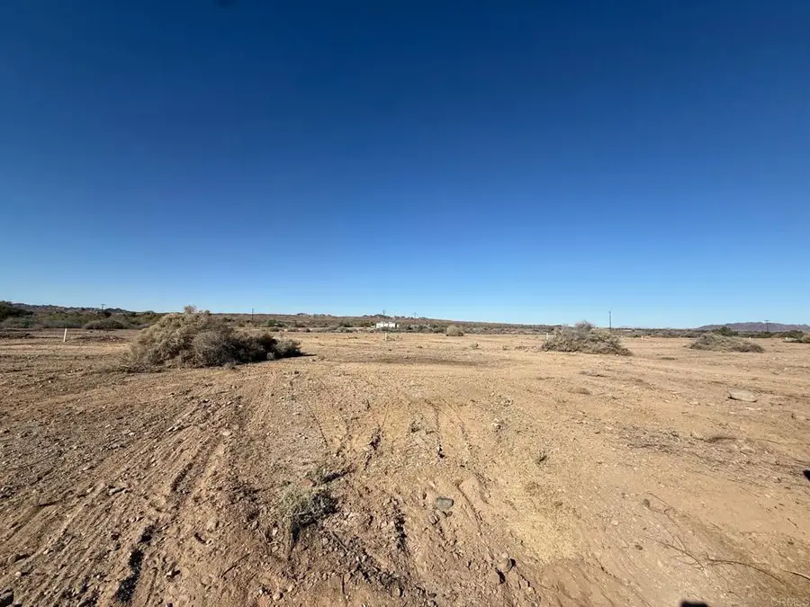 2669 Rio Hacienda Way, Palo Verde, CA 92266 - #2