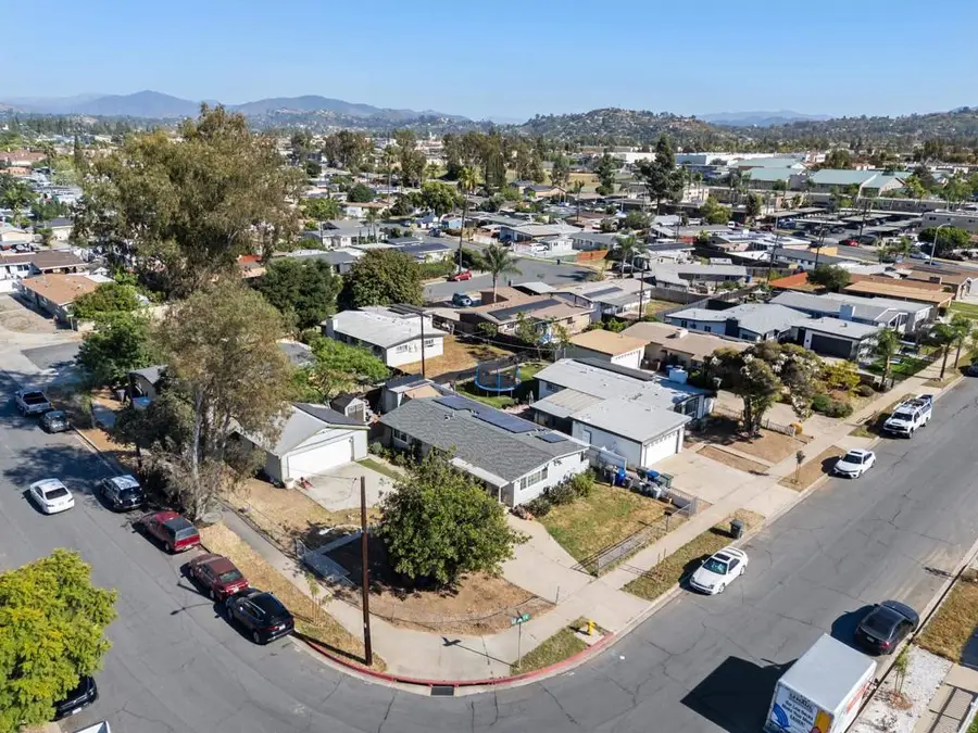 559 Lindsay Street, El Cajon, CA 92020 - #2