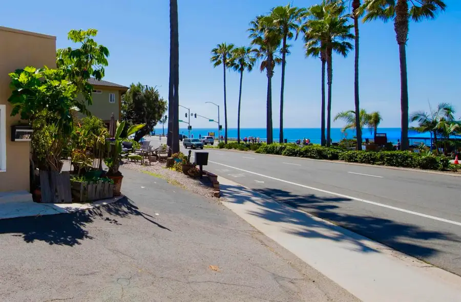 & 3162 Carlsbad Boulevard, Carlsbad, CA 92008 - #3
