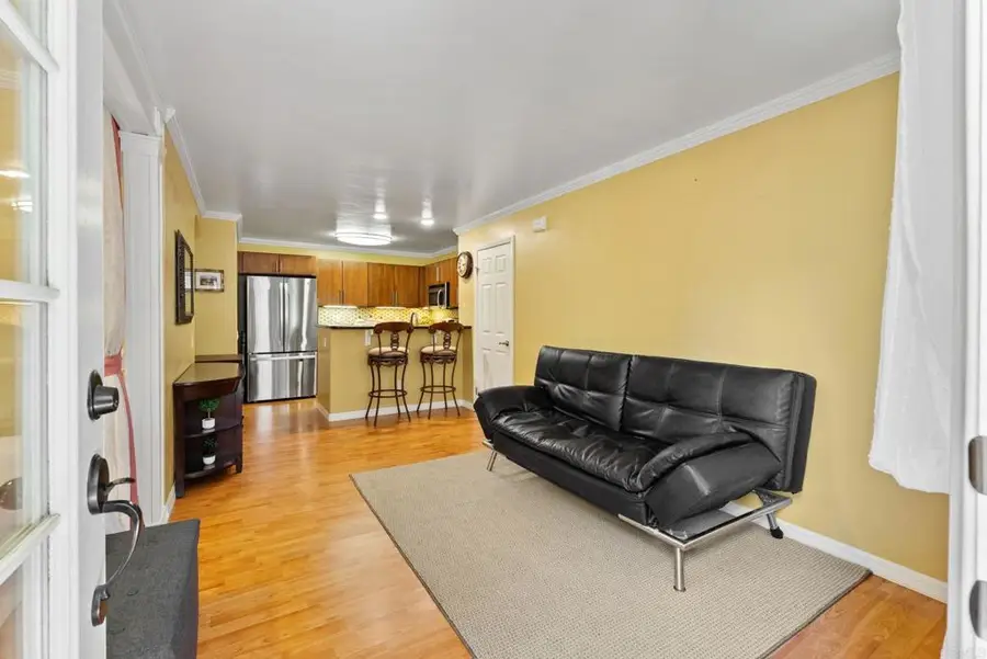 5404 Balboa Arms Drive #352, San Diego, CA 92117 - #2