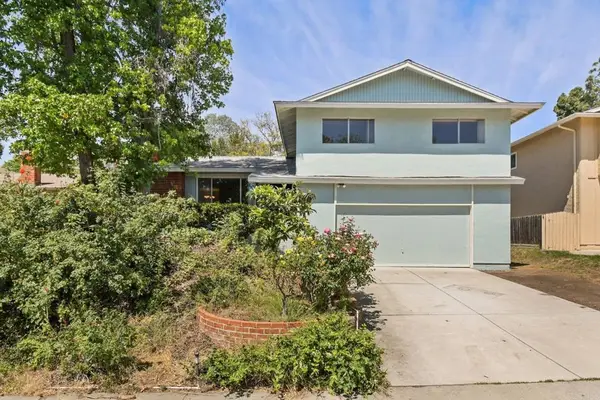 5490 Aztec Drive, La Mesa, CA 91942
