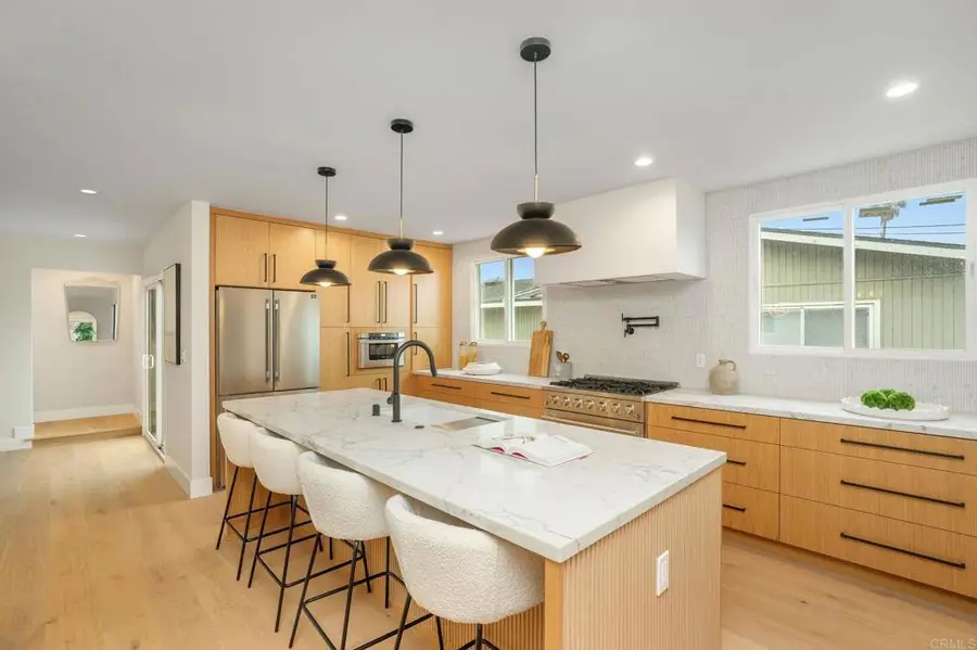 219 W Acacia Ave, El Segundo, CA 90245 - #2