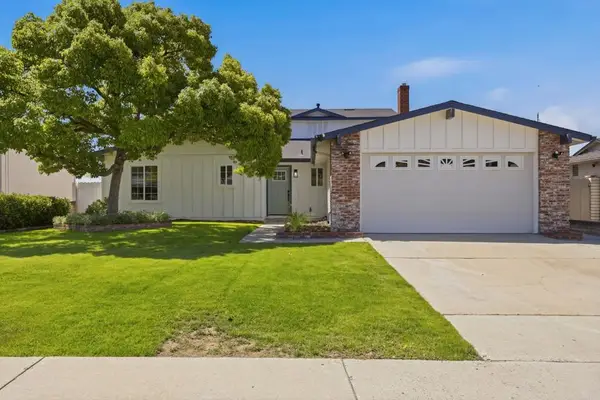 9633 Lutheran Way, Santee, CA 92071