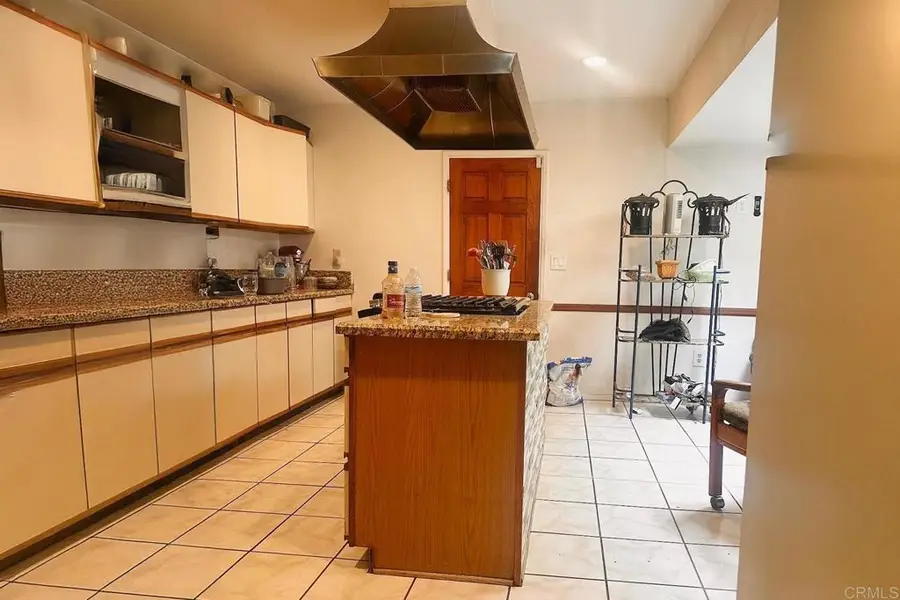 7077 La Sena, San Diego, CA 92114 - #2