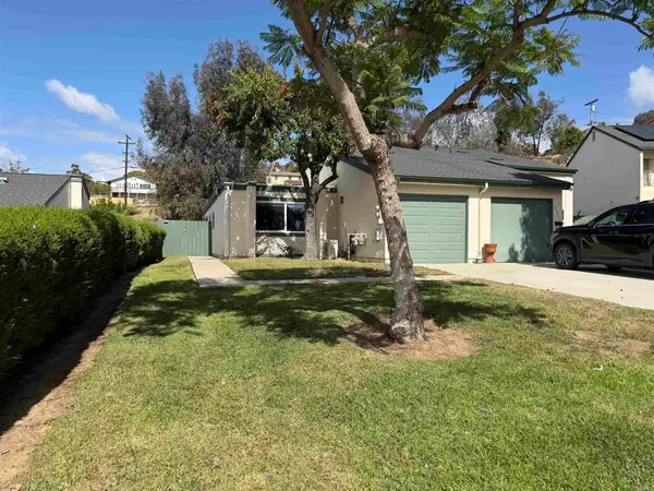 2055 Terraspiro Avenue, Spring Valley, CA 91977