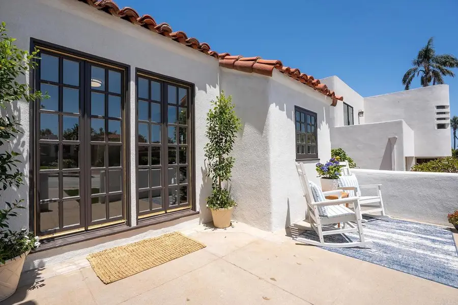 3120 Curtis, San Diego, CA 92106 - #2