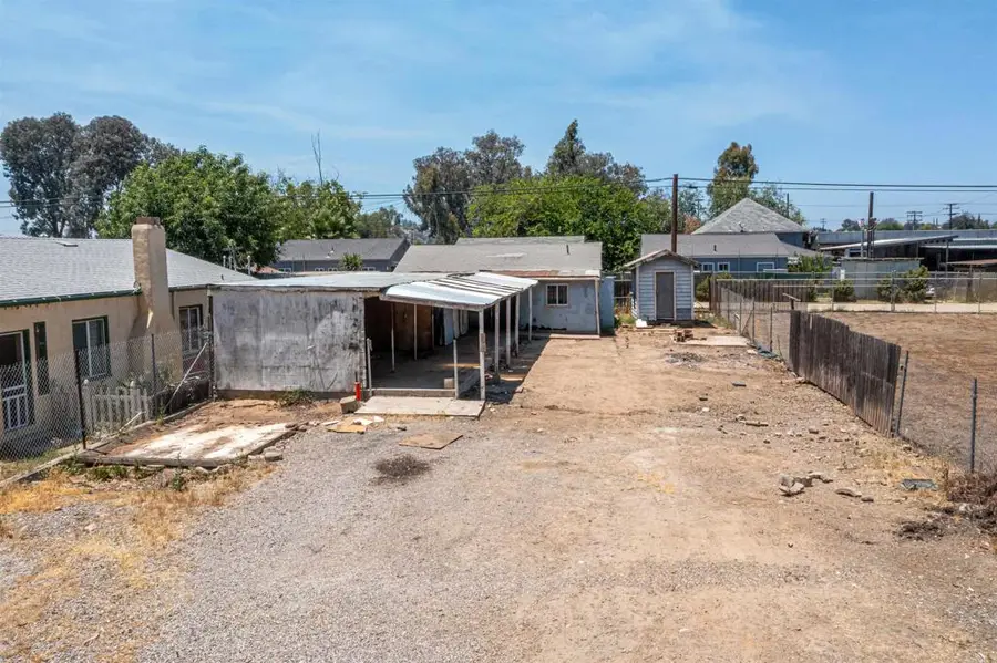 919 D Street, Ramona, CA 92065 - #2