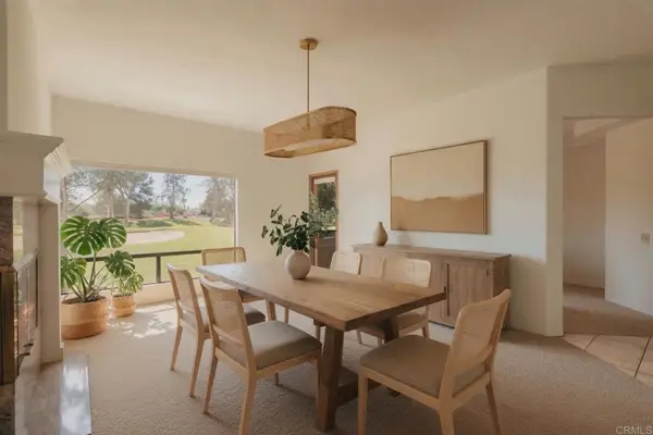 12132 Royal Birkdale Row #202, San Diego, CA 92128