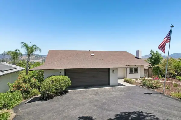 1329 Park Hill Lane, Escondido, CA 92025