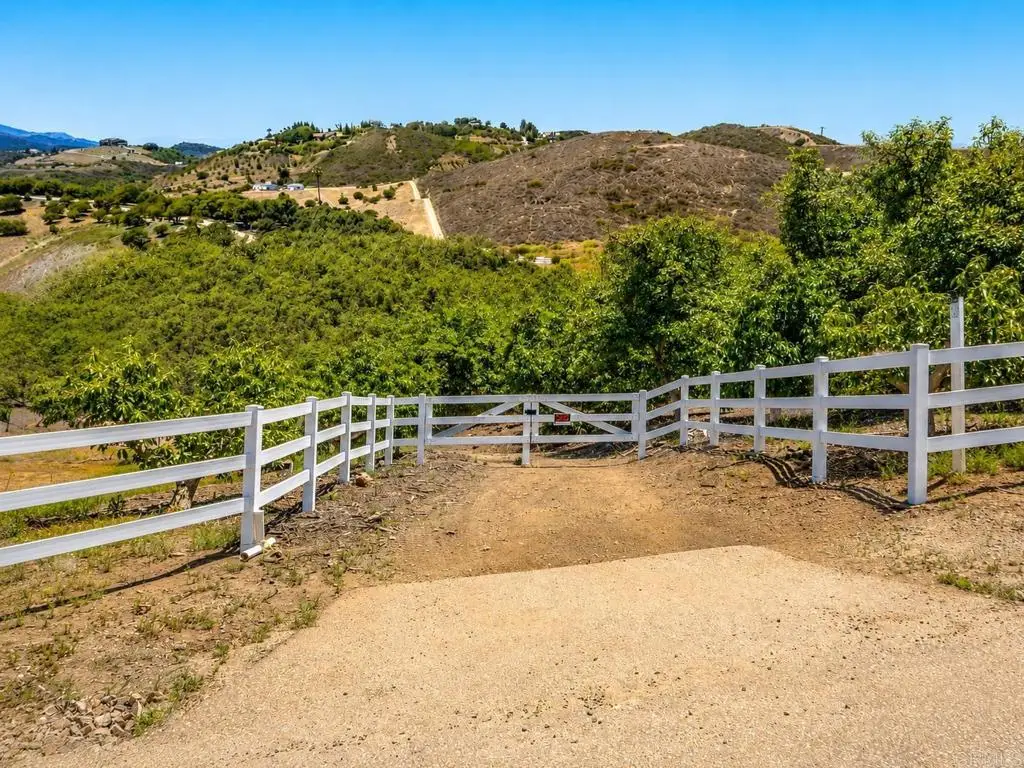 1 Palamino Circle, Temecula, CA 92590 - #1