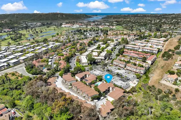 2402 Altisma Way #D, Carlsbad, CA 92009