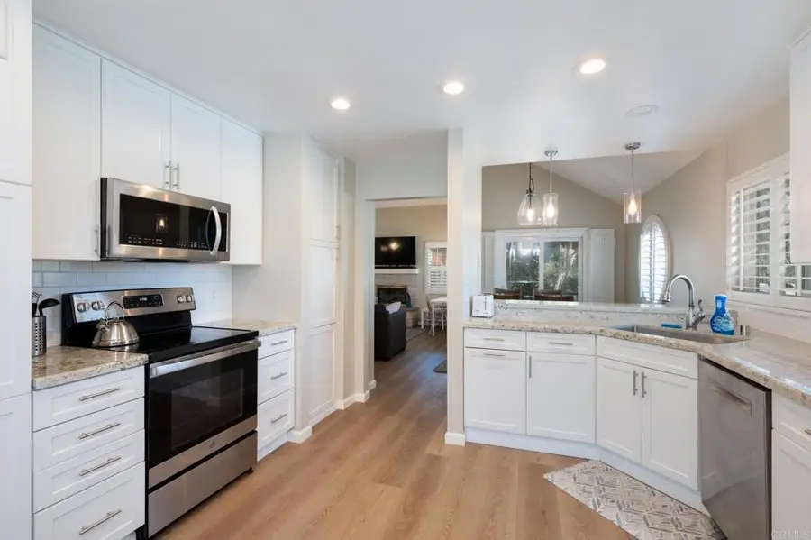 4620 Villas Dr, Bonita, CA 91902 - #2