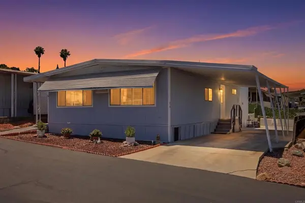 718 Sycamore Ave #26, Vista, CA 92083