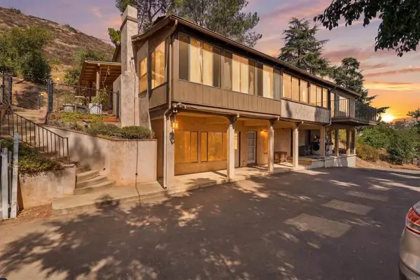 11825 Taia Ln, Lakeside, CA 92040