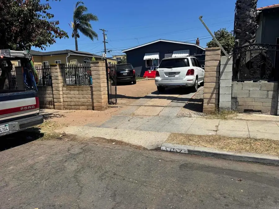3752 Florence Street, San Diego, CA 92113 - #3