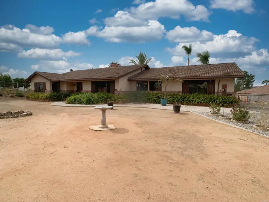308 La Cresta Heights Rd, El Cajon, CA 92021 - #3