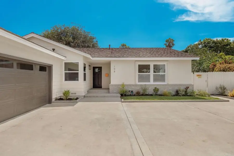 198 N Siesta St, Anaheim, CA 92801 - #2