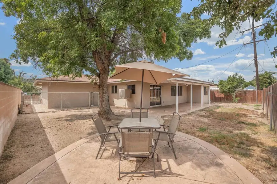 626 E Wright Street, Hemet, CA 92543 - #2