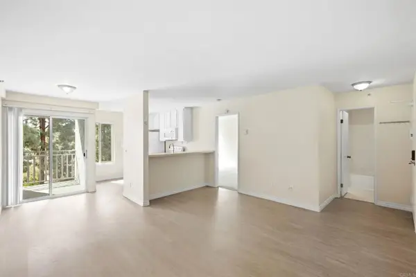7500 Parkway Drive #207, La Mesa, CA 91942