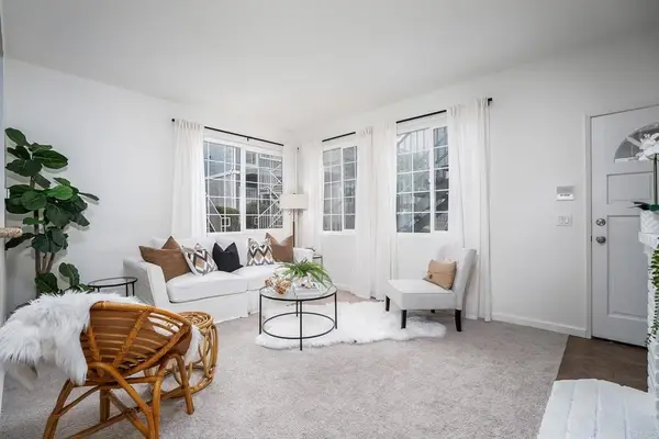 4338 Montalvo 3, San Diego, CA 92107