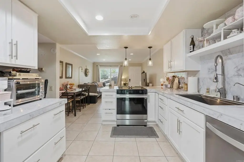 569 E St #34, Chula Vista, CA 91910 - #1