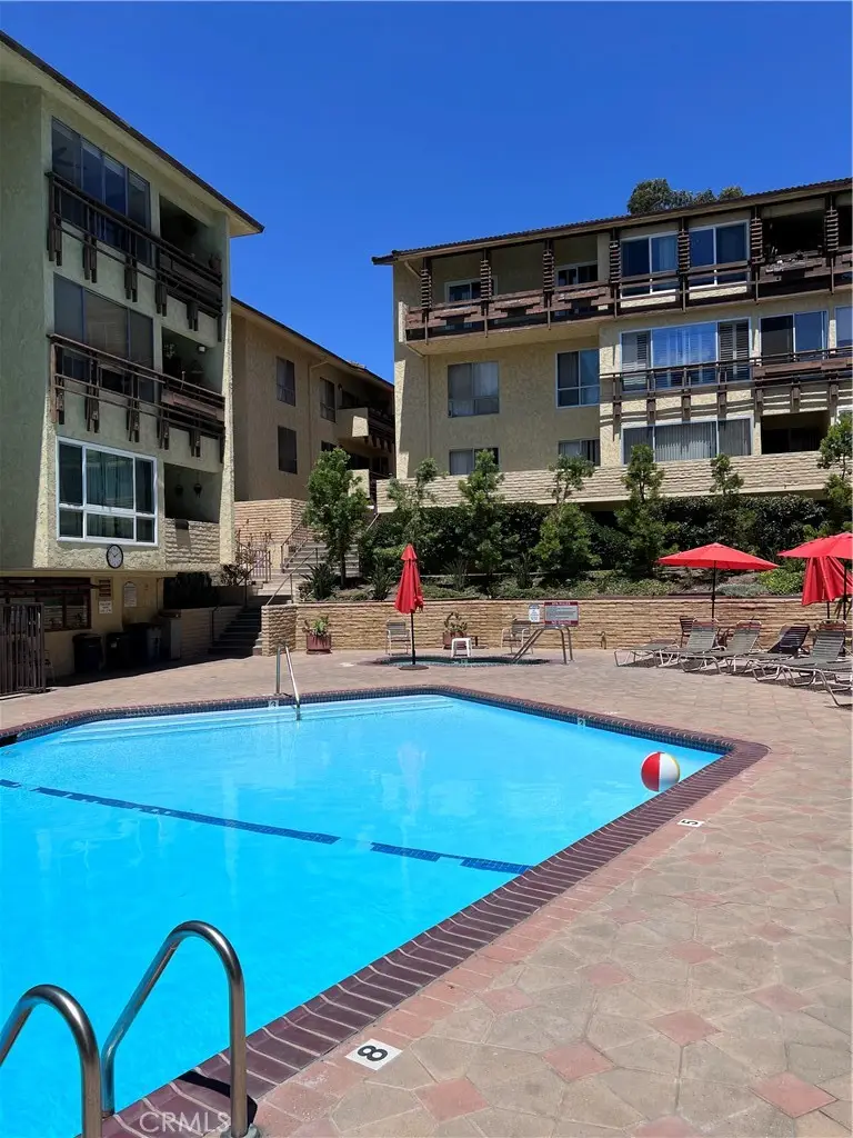5600 Kensington Way #209, Culver City, CA 90230 - Image #3