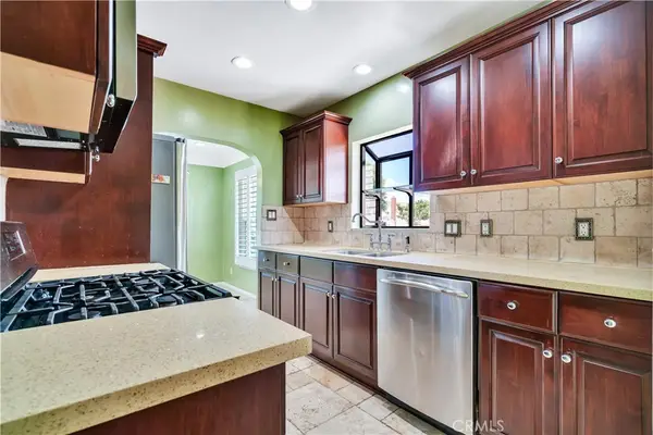 1124 S Truro Avenue, Inglewood, CA 90301