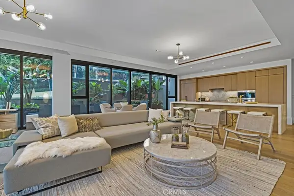 8420 W Sunset #108, Los Angeles, CA 90069