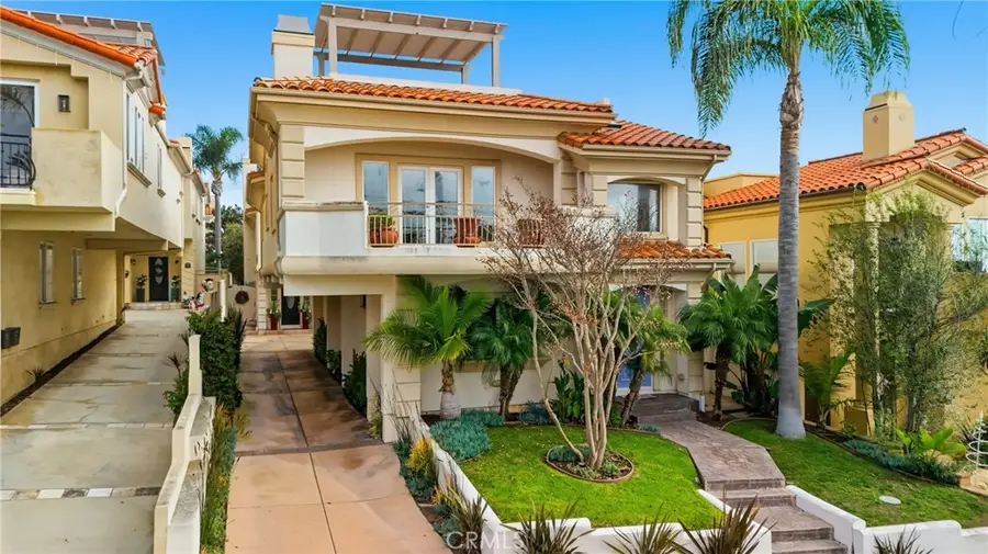 222 S Juanita Avenue #A, Redondo Beach, CA 90277 - #2