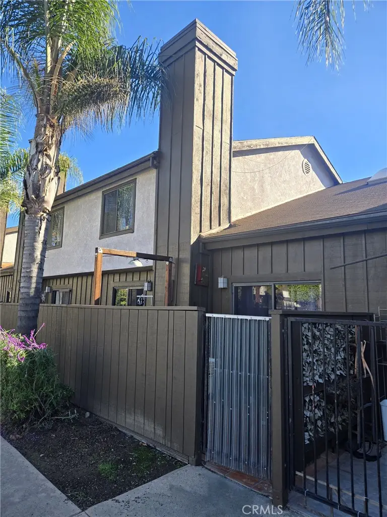 6100 Arbutus Avenue #42, Huntington Park, CA 90255 - #3