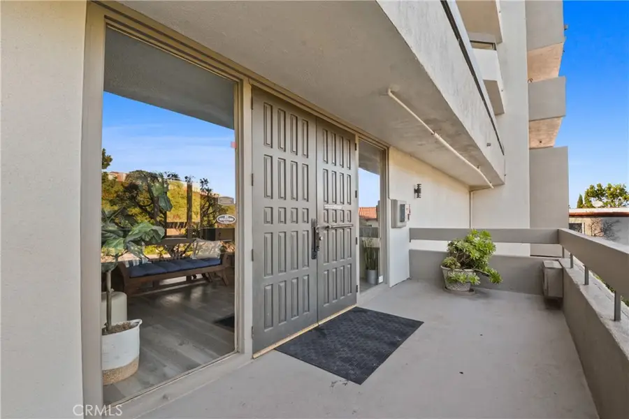 28121 Highridge, Rolling Hills Estates, CA 90275 - Image #2