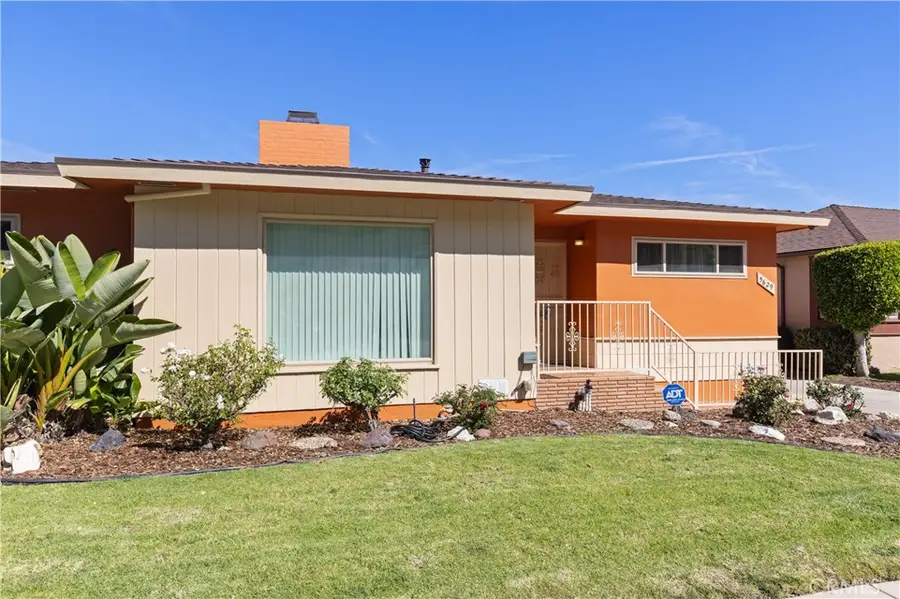 5629 Brushton, Los Angeles, CA 90008 - #3
