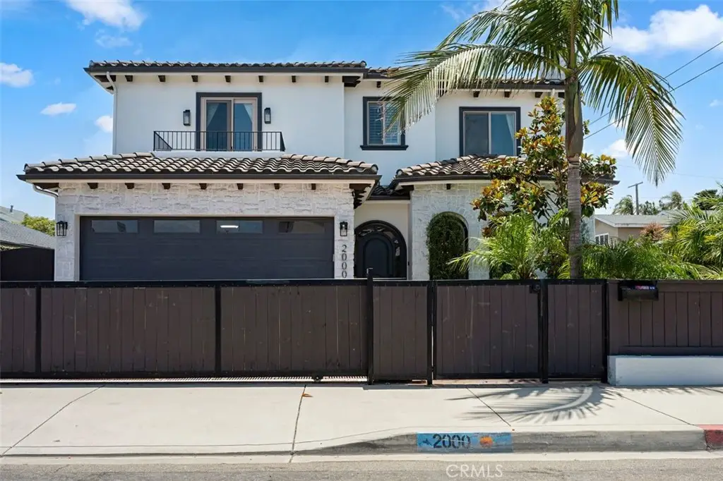 2000 Robinson St W, Redondo Beach, CA 90278 - #1