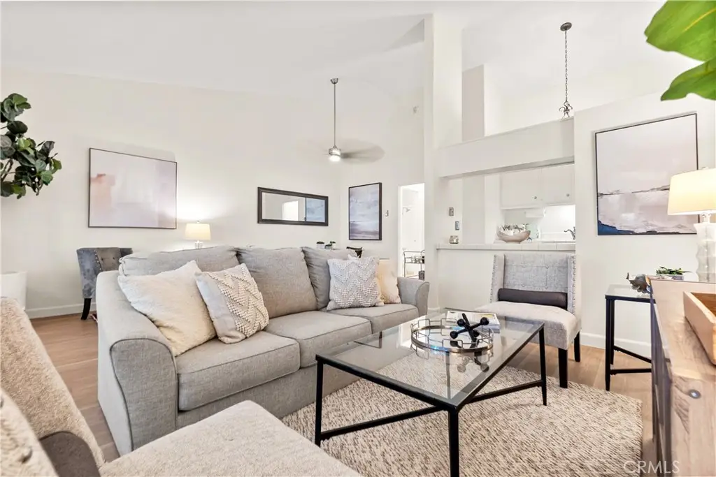 906 Camino Real #202, Redondo Beach, CA 90277 - #1