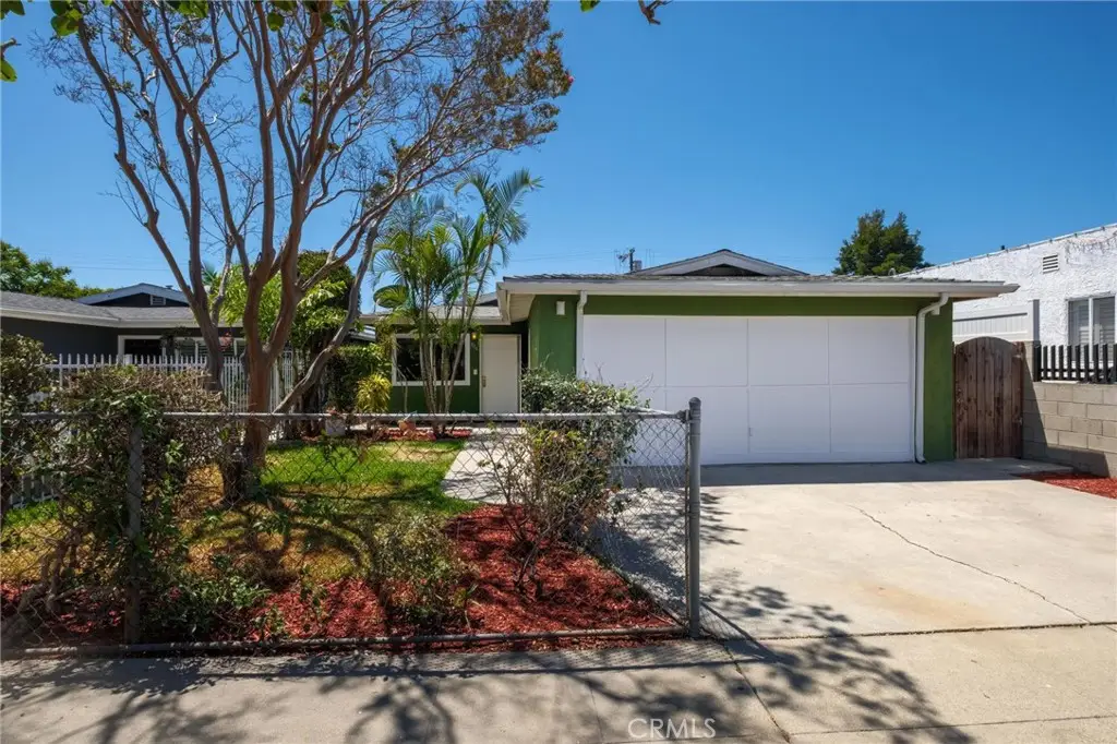 1014 E O, Wilmington, CA 90744 - #1