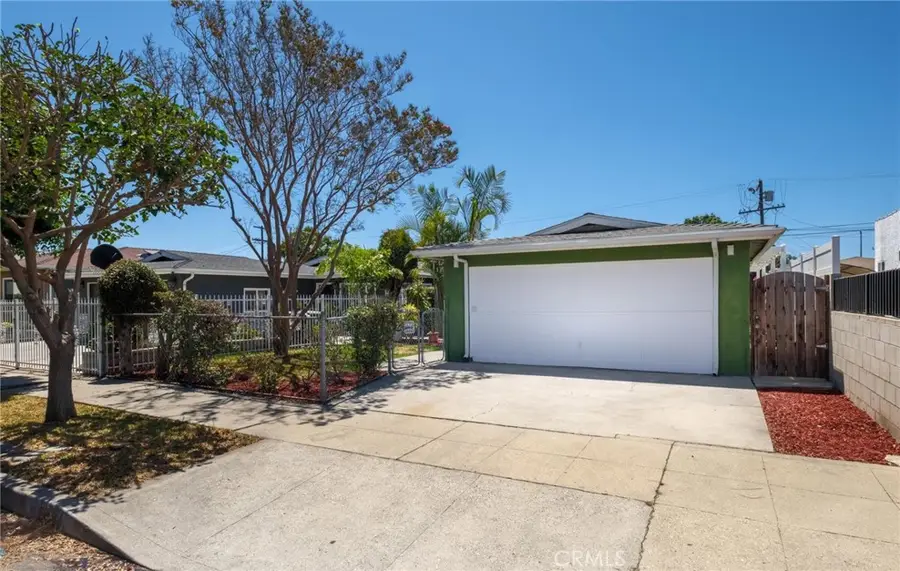 1014 E O, Wilmington, CA 90744 - #3