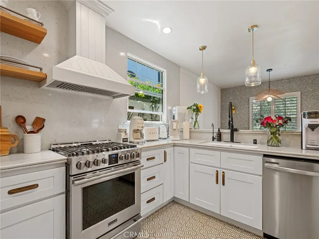 1301 19th, Manhattan Beach, CA 90266 - #1