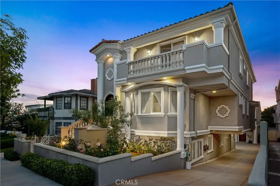 217 S Irena Avenue #A, Redondo Beach, CA 90277 - #3