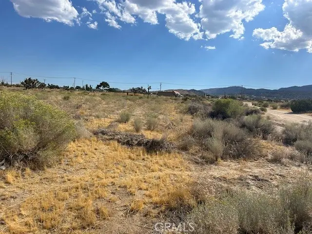 9757 Lebec Road, Phelan, CA 92371 - Image #2