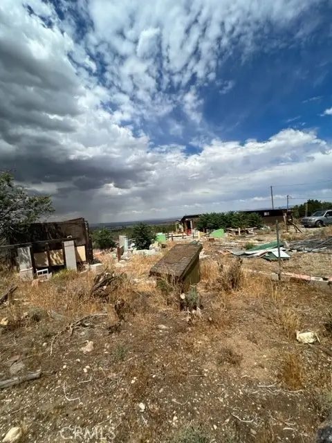 2760 Snow Line Drive, Pinon Hills, CA 92372