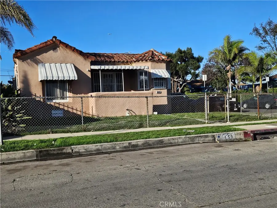 159 E 105th Street, Los Angeles, CA 90003 - #3