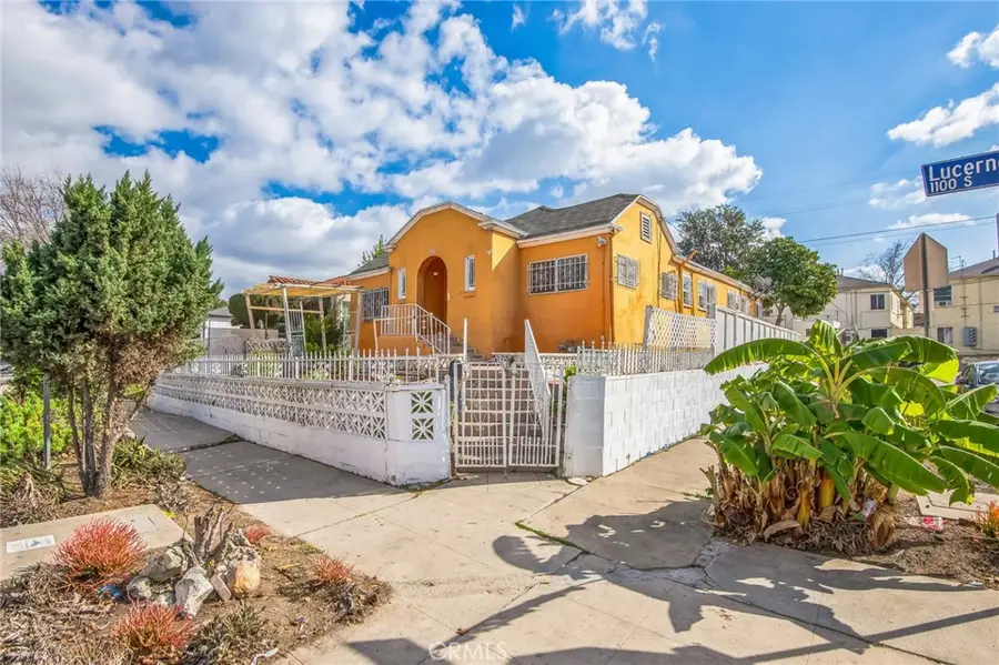 1194 S Lucerne Boulevard, Los Angeles, CA 90019 - Image #2