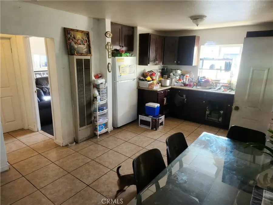 1210 E 42nd Place, Los Angeles, CA 90011 - #2