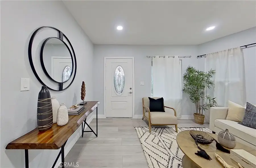805 Earlham Street, Pasadena, CA 91101 - #3
