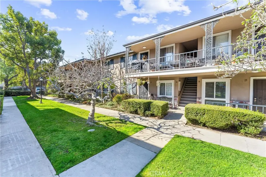 660 S Glassell Street #14, Orange, CA 92866 - Image #2